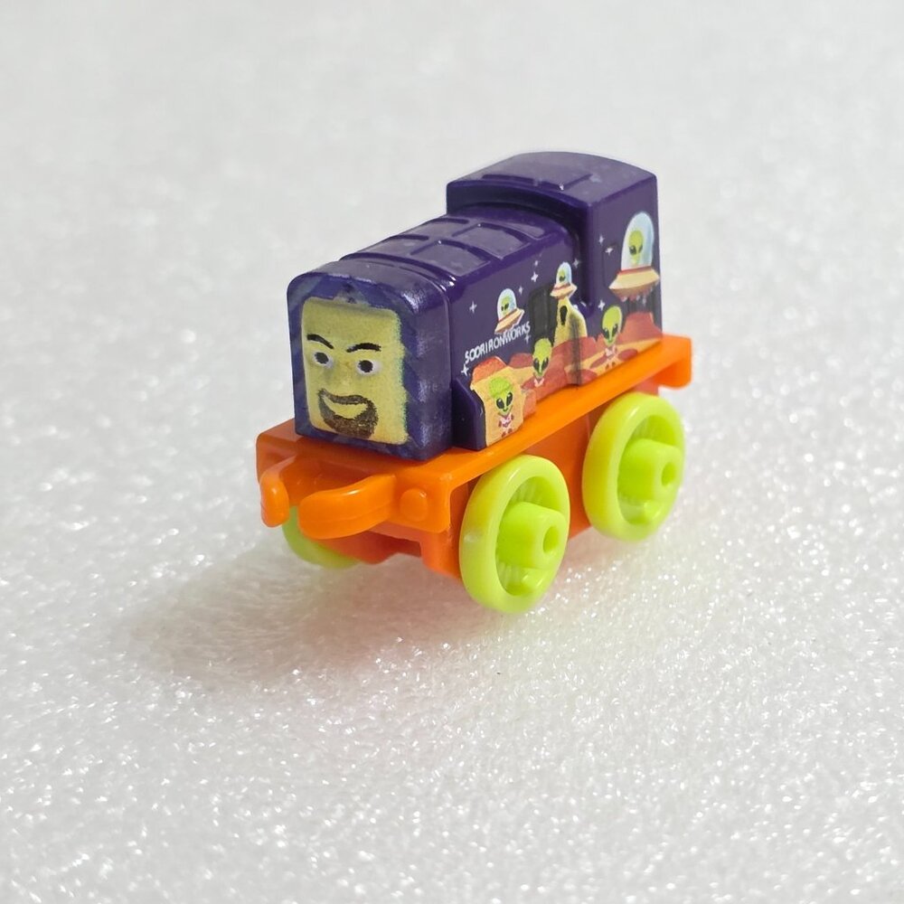 Mattel Thomas & Friends Minis Iron Bert Alien UFO Train Engine Plastic 2in